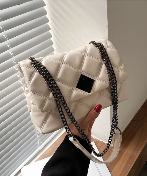 aimoha（アイモハ）の「キルティングショルダー（ショルダーバッグ・レディース・ホワイト/ブラック/ブルー/ベージュ・FREE）」の14枚目の写真