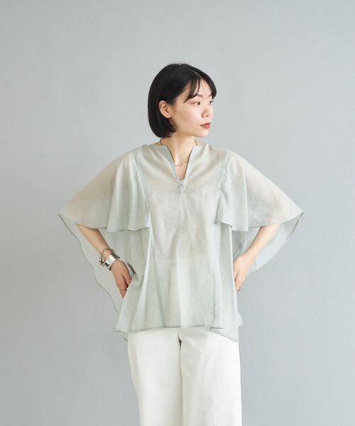 DouDou（ドゥドゥ）の「【WEB限定】ポンチョ風ブラウス（シャツ/ブラウス・レディース・ブラック/グレー/オフホワイト・FREE）」の6枚目の写真