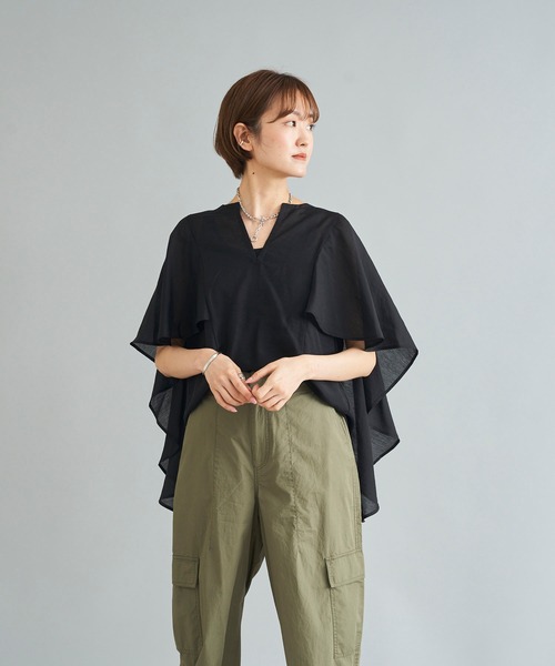 DouDou（ドゥドゥ）の「【WEB限定】ポンチョ風ブラウス（シャツ/ブラウス・レディース・ブラック/グレー/オフホワイト・FREE）」の10枚目の写真