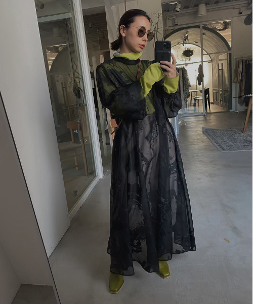 Ameri（アメリ）の「RUBBER PAINT ART SHEER DRESS（ワンピース