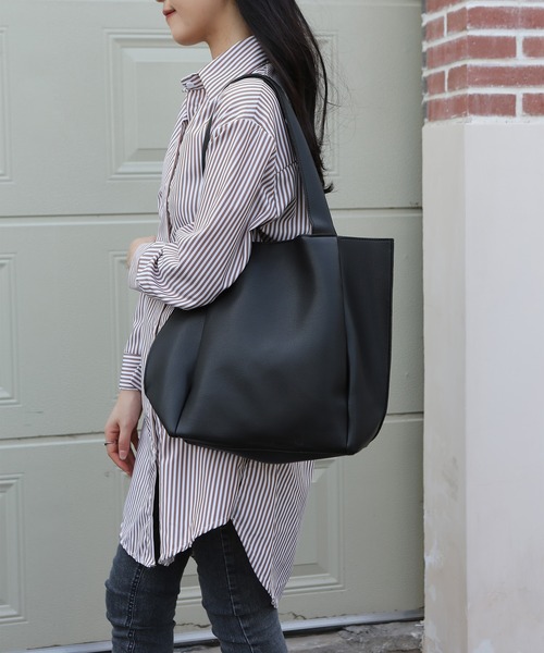 LA VORAGINE(ラ ヴォラジネ)の「大容量トートバッグ(トートバッグ・レディース・ブラック/ベージュ/ブラウン・FREE)」の8枚目の写真