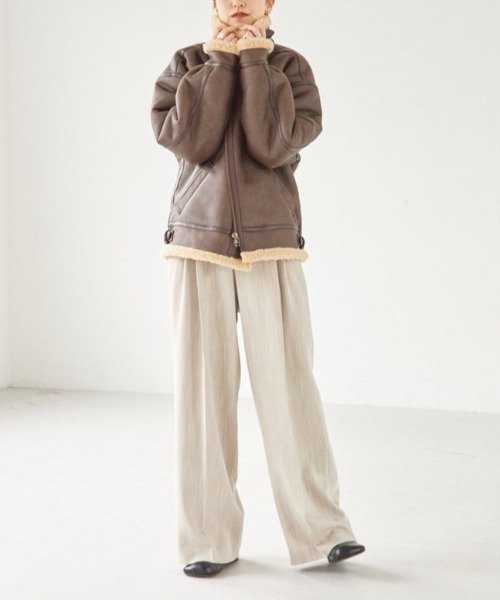 TODAYFUL（トゥデイフル）の「TODAYFUL(トゥデイフル) "B-3 Flight Jacket"B-3フライトジャケット/12120009（ムートンコート・レディース・ブラック/ブラウン・36/38）」の18枚目の写真