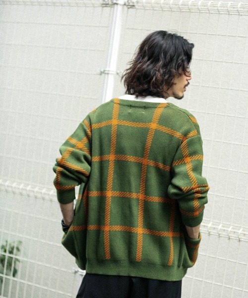 URBAN RESEARCH Sonny Label(アーバンリサーチサニーレーベル)の「チェックジャガードカーディガン(カーディガン/ボレロ・メンズ・ブラウン/レッド/グリーン・MEDIUM/LARGE)」の4枚目の写真