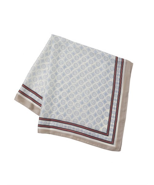 fifth（フィフス）の「総柄大判スカーフ（バンダナ/スカーフ・レディース・モカ/ブルー・MEDIUM）」の7枚目の写真