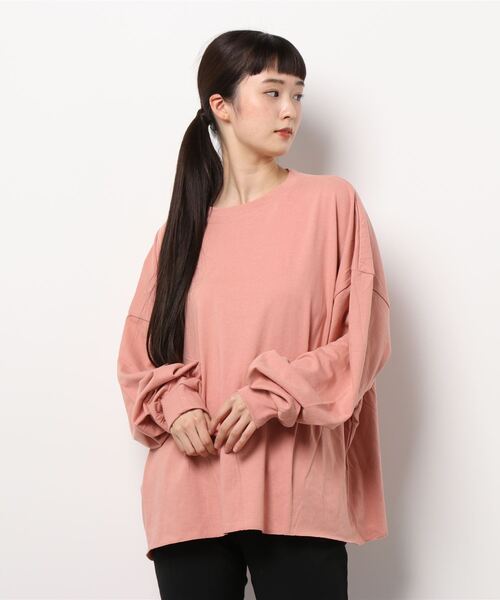 Q(キュー)の「袖ボリュームロンT(Tシャツ/カットソー・レディース・ライトグレー/サーモンピンク/オリーブ・MEDIUM)」の5枚目の写真
