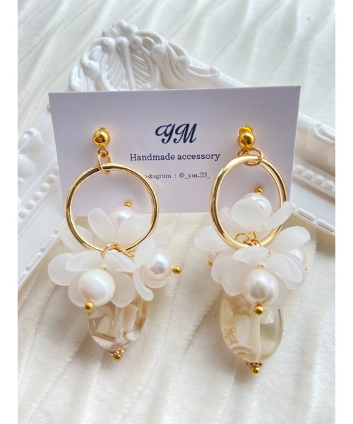 Ym ピアス シェルビーズ お花 Ma ピアス 両耳用 Tone トーン のファッション通販 Zozotown