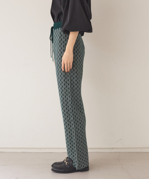 abahouse mavie(アバハウスマヴィ)の「ジャガードニットパンツ(その他パンツ・レディース・ベージュ/グリーン/スミクロ・フリー)」の12枚目の写真