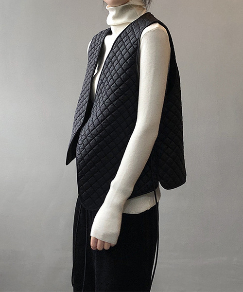 c.u.l（シーユーエル）の「【c.u.l:w】アシンメトリーキルティングコットンベスト culw130（ベスト・レディース・ブラック/アイボリー・M/L）」の11枚目の写真