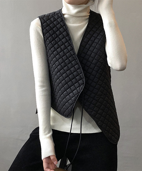 c.u.l（シーユーエル）の「【c.u.l:w】アシンメトリーキルティングコットンベスト culw130（ベスト・レディース・ブラック/アイボリー・M/L）」の12枚目の写真