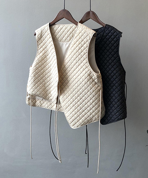 c.u.l（シーユーエル）の「【c.u.l:w】アシンメトリーキルティングコットンベスト culw130（ベスト・レディース・ブラック/アイボリー・M/L）」の13枚目の写真