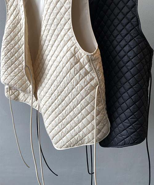 c.u.l（シーユーエル）の「【c.u.l:w】アシンメトリーキルティングコットンベスト culw130（ベスト・レディース・ブラック/アイボリー・M/L）」の16枚目の写真