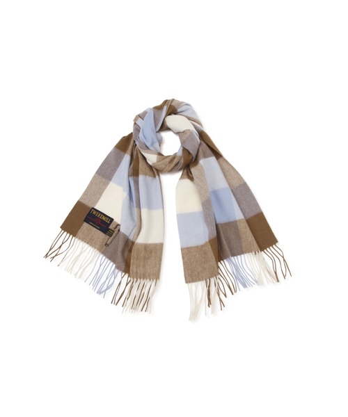 NATURAL BEAUTY BASIC（ナチュラルビューティーベーシック）の「ＴＷＥＥＤＭＩＬＬブロックチェックマフラー（ストール/ショール・レディース・ブラック/キャメル/ブルー・FREE）」の7枚目の写真