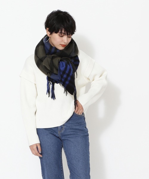 NATURAL BEAUTY BASIC（ナチュラルビューティーベーシック）の「ＴＷＥＥＤＭＩＬＬブロックチェックマフラー（ストール/ショール・レディース・ブラック/キャメル/ブルー・FREE）」の11枚目の写真