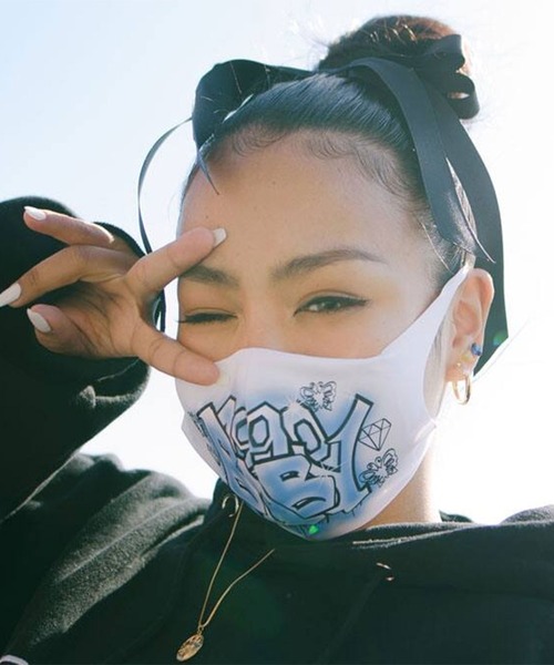 atmos pink(アトモスピンク)の「atmos pink x RIEHATA MASK(マスク・レディース・ブルー・FREE)」の1枚目の写真