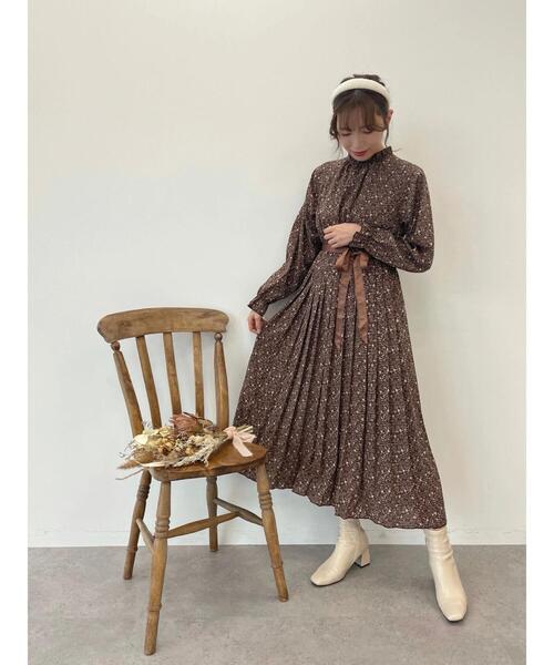 Areeam（アリーム）の「過去に触れる花柄ワンピース（ワンピース・レディース・ブラウン/ベージュ・FREE）」の9枚目の写真