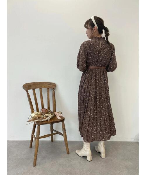 Areeam（アリーム）の「過去に触れる花柄ワンピース（ワンピース・レディース・ブラウン/ベージュ・FREE）」の11枚目の写真
