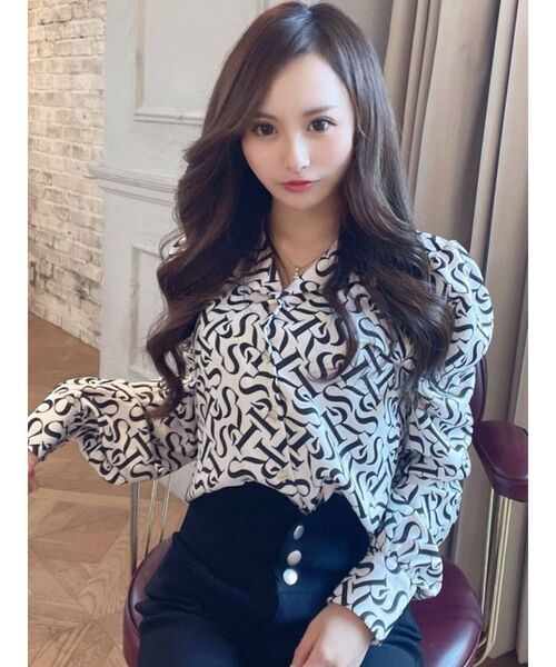 RESEXXY（リゼクシー）の「パワショルデザインシャツ（シャツ/ブラウス・レディース・ブラック/オレンジ/ベージュ・FREE）」の7枚目の写真