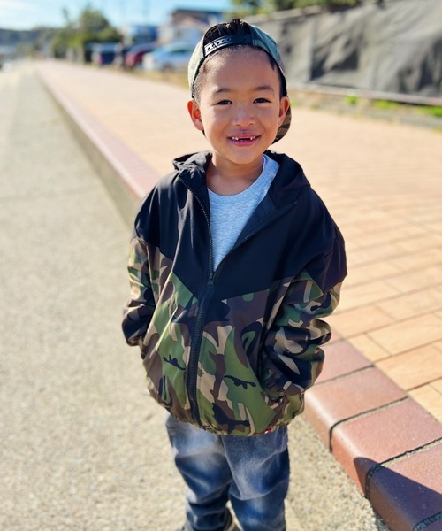 チョコプラ様マウンテンパーカー　ナイロンジャケット　キッズ　120 アウター