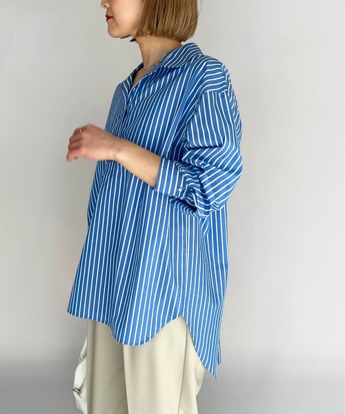 BE NEAT（ビーニート）の「パール釦スキッパーシャツ（シャツ/ブラウス・レディース・ベージュ/サックスブルー・M）」の15枚目の写真