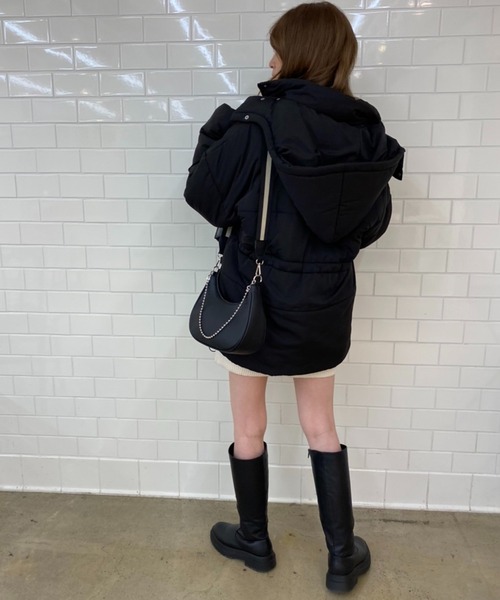 one after another NICE CLAUP（ワンアフターアナザーナイスクラップ）の「ミニポーチ付２Wayショルダーバック（ショルダーバッグ・レディース・ホワイト/ブラック・FREE）」の4枚目の写真