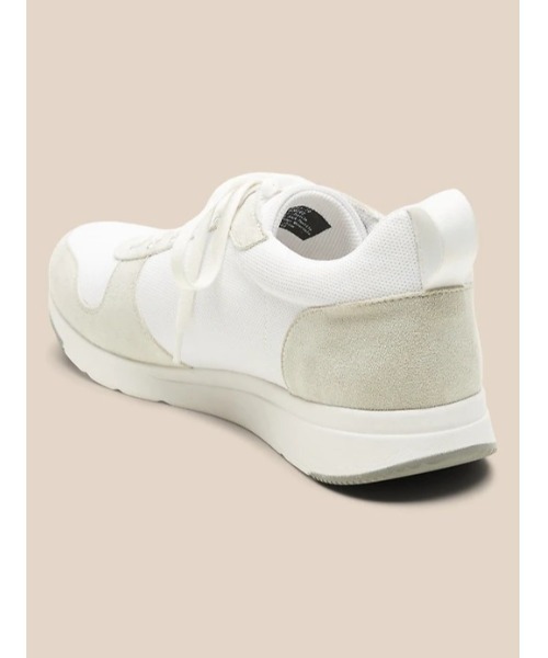 BANANA REPUBLIC FACTORY STORE（バナナリパブリック ファクトリーストア）の「【BANANA REPUBLIC FACTORY STORE】メッシュトレーナースニーカー（スニーカー・メンズ・ホワイト/ブラック・8/10/9）」の3枚目の写真