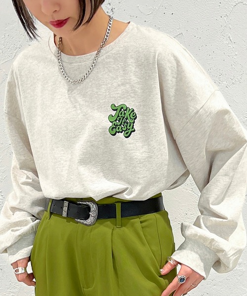 apres jour mignon(アプレジュールミニョン)の「アソートロゴロンT【ZOZOTOWN限定アイテム】(Tシャツ/カットソー・レディース・ベージュ系その他/ホワイト系その他/ホワイト系その他3/ホワイト系その他2/ナチュラル/ブラック/オフホワイト/その他・フリー/X-LARGE)」の8枚目の写真