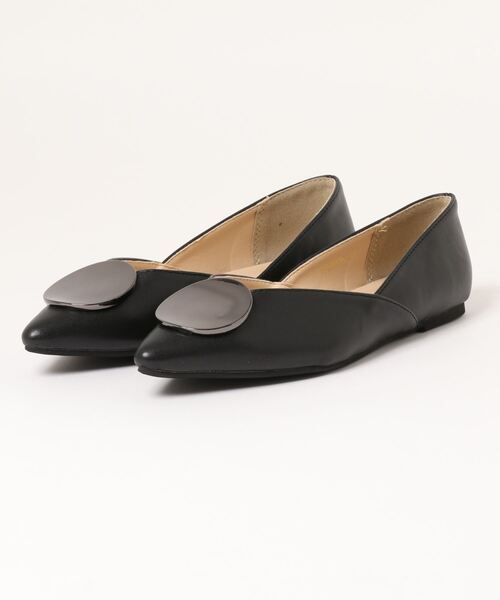 Te chichi(テチチ)の「プレート×セパレートパンプス(パンプス・レディース・オフホワイト/ブラック/モカ・38/37)」の3枚目の写真