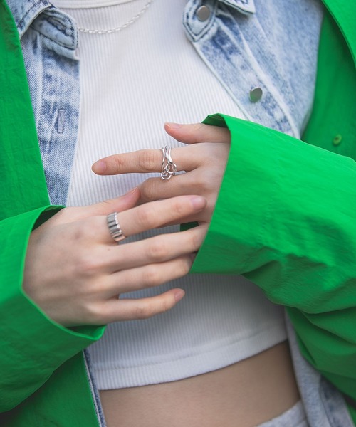 JEANASIS（ジーナシス）の「【SILVER】Jacuard ring/273465（リング・レディース・シルバー/ゴールド・11号）」の3枚目の写真