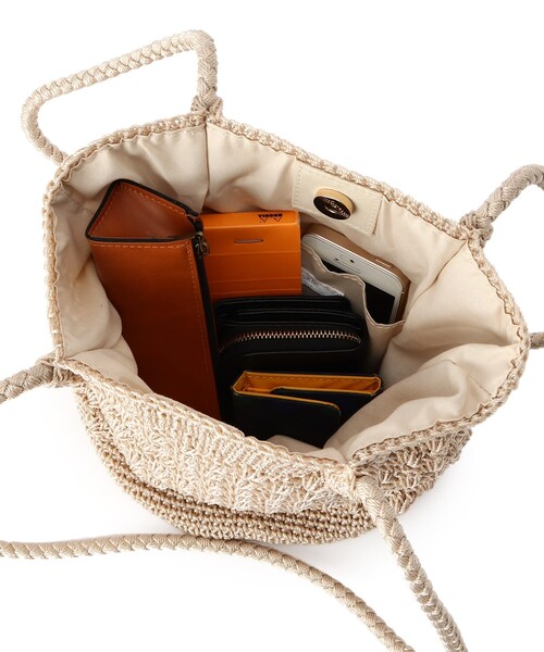 DRESKIP(ドレスキップ)の「◆タックハンドルシェル編みトート(トートバッグ・レディース・ブラック/シルバー/アイボリー・00)」の11枚目の写真