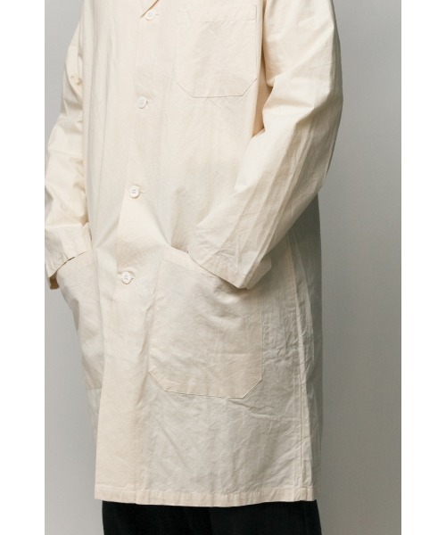 Badhiya（バディ―ヤ）の「shop coat-cotton poplin（ステンカラーコート・メンズ・ナチュラル・2）」の8枚目の写真