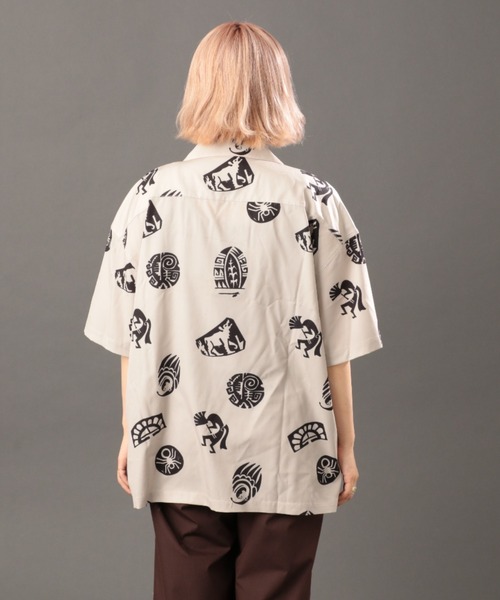 AVIREX(アヴィレックス)の「【直営店限定】半袖 シャツ ホピ / S/S SHIRT HOPI / アヴィレックス / AVIREX(シャツ/ブラウス・レディース・ベージュ/グレー・MEDIUM/LARGE)」の11枚目の写真