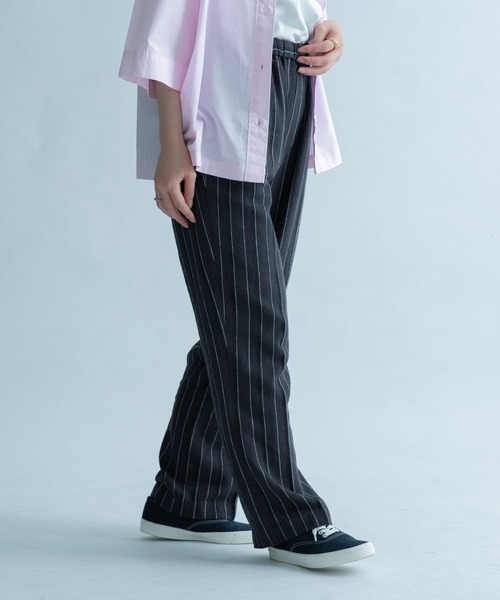 FORK&SPOON（フォークアンドスプーン）の「FORK&SPOON　ピンストライプヘリンボーンパンツ（その他パンツ・レディース・チャコールグレー/ナチュラル・1/2）」の16枚目の写真