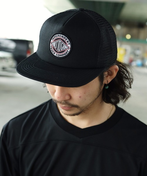 INDEPENDENT（インディペンデント）の「INDEPENDENT / インディペンデント BTG Summit Mesh Trucker High Profile Hat メッシュ キャップ（キャップ・メンズ・ブラック・FREE）」の3枚目の写真