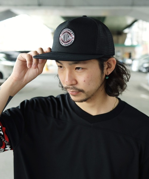 INDEPENDENT（インディペンデント）の「INDEPENDENT / インディペンデント BTG Summit Mesh Trucker High Profile Hat メッシュ キャップ（キャップ・メンズ・ブラック・FREE）」の4枚目の写真