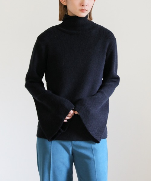 select MOCA（セレクトモカ）の「アルパカタッチフレアスリーブタートルニット（ニット/セーター・レディース・ブラック/アイボリー/モカ・FREE）」の15枚目の写真