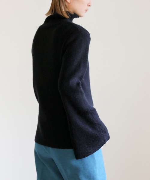 select MOCA（セレクトモカ）の「アルパカタッチフレアスリーブタートルニット（ニット/セーター・レディース・ブラック/アイボリー/モカ・FREE）」の18枚目の写真