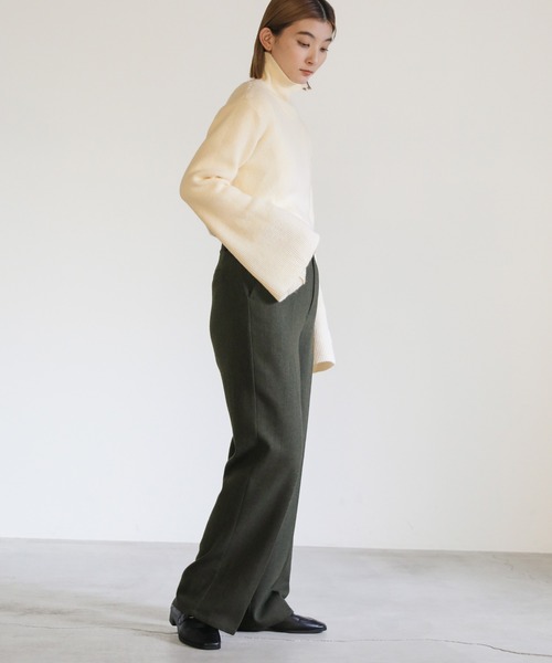 select MOCA（セレクトモカ）の「アルパカタッチフレアスリーブタートルニット（ニット/セーター・レディース・ブラック/アイボリー/モカ・FREE）」の13枚目の写真