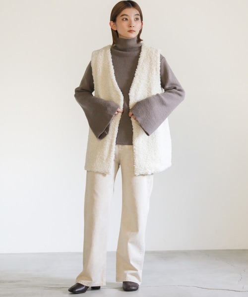 select MOCA（セレクトモカ）の「アルパカタッチフレアスリーブタートルニット（ニット/セーター・レディース・ブラック/アイボリー/モカ・FREE）」の4枚目の写真