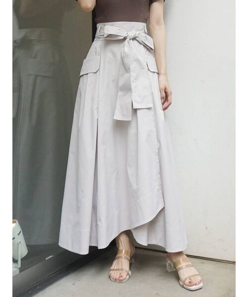 MERCURYDUO(マーキュリーデュオ)の「【To/】ラップ風タフタボリュームスカート(スカート・レディース・ブラウン/グリーン/アイボリー・SMALL/MEDIUM)」の2枚目の写真