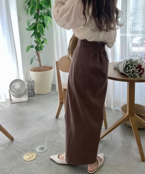 LAUIR(ラウアー)の「スリットタイトロングスカート(スカート・レディース・カーキブラウン/モカ/グレイッシュベージュ/ブラック・MEDIUM/LARGE/SMALL/X-LARGE)」の16枚目の写真