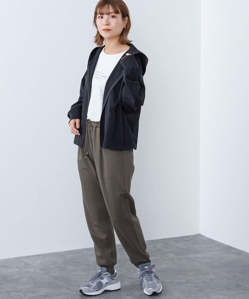 BEAMS HEART（ビームスハート）の「BEAMS HEART / 裾リブ イージーパンツ（その他パンツ・レディース・ブラック/ベージュ/オリーブ・SMALL/MEDIUM）」の19枚目の写真