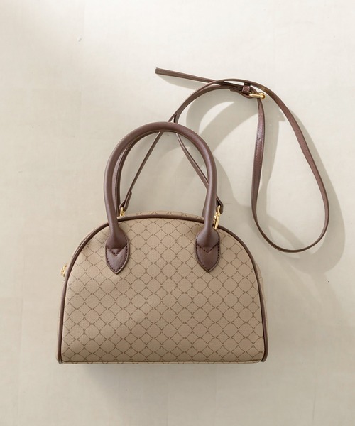 OLIVE des OLIVE(オリーブデオリーブ)の「モノグラムボストンバッグ(ボストンバッグ・レディース・ダークブラウン/ベージュ・FREE)」の1枚目の写真