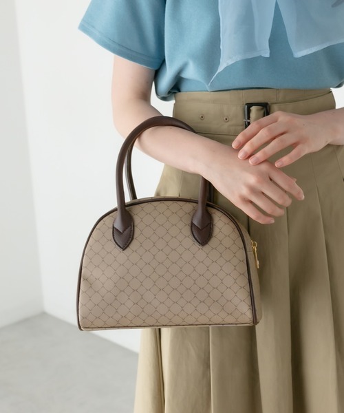 OLIVE des OLIVE(オリーブデオリーブ)の「モノグラムボストンバッグ(ボストンバッグ・レディース・ダークブラウン/ベージュ・FREE)」の4枚目の写真