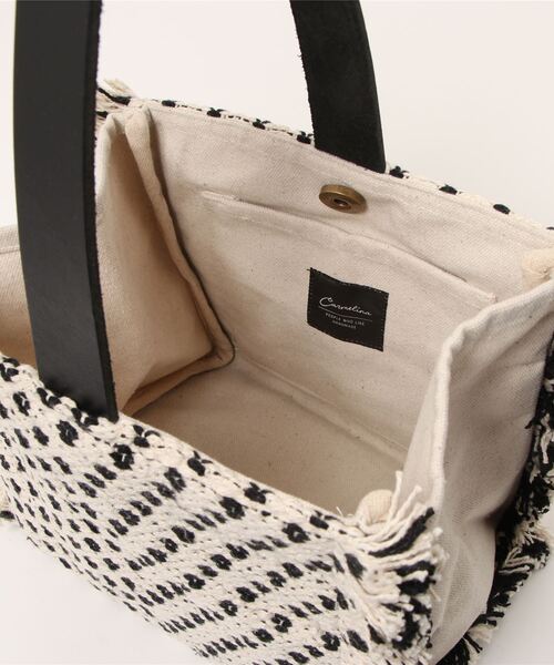 LBC（エルビーシー）の「ワンハンドルフリンジバッグ（ハンドバッグ・レディース・オフホワイト・FREE）」の2枚目の写真