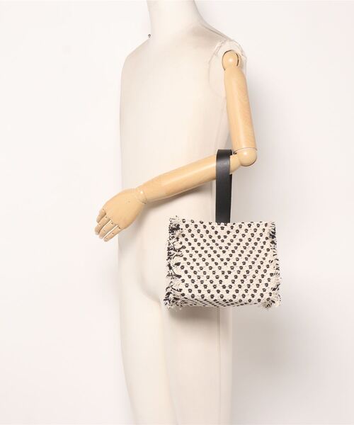 LBC（エルビーシー）の「ワンハンドルフリンジバッグ（ハンドバッグ・レディース・オフホワイト・FREE）」の5枚目の写真