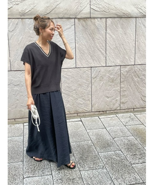 ulu（ウル）の「Linen like line vest（ベスト・レディース・チャコール・FREE）」の3枚目の写真