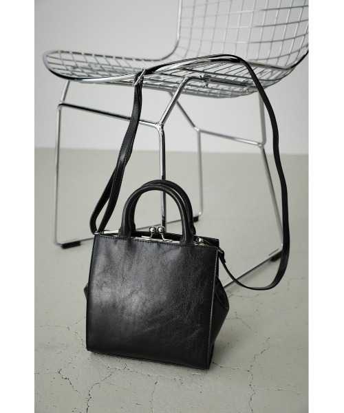 AZUL by moussy(アズールバイマウジー)の「METAL FRAME BAG Ⅱ/メタルフレームバッグⅡ(ショルダーバッグ・レディース・ブラック/ダークグリーン/ボルドー/ホワイト系その他・FREE)」の17枚目の写真