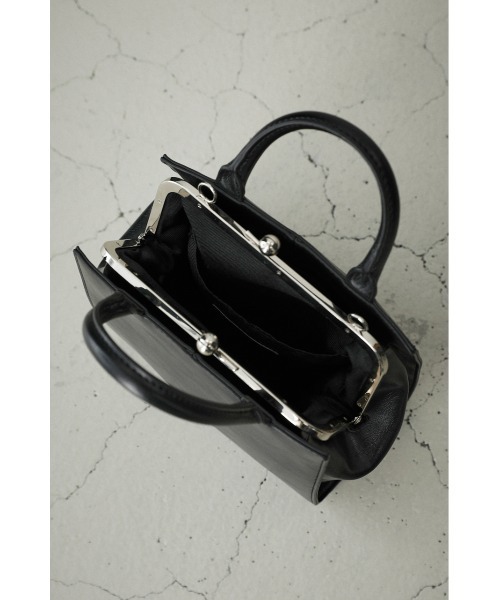 AZUL by moussy(アズールバイマウジー)の「METAL FRAME BAG Ⅱ/メタルフレームバッグⅡ(ショルダーバッグ・レディース・ブラック/ダークグリーン/ボルドー/ホワイト系その他・FREE)」の19枚目の写真