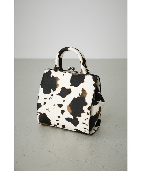 AZUL by moussy(アズールバイマウジー)の「METAL FRAME BAG Ⅱ/メタルフレームバッグⅡ(ショルダーバッグ・レディース・ブラック/ダークグリーン/ボルドー/ホワイト系その他・FREE)」の6枚目の写真