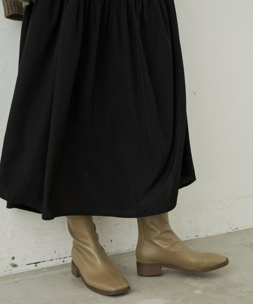 Aunt Marie's(アントマリーズ)の「スクエアトゥレザーショートブーツ(ブーツ・レディース・ブラック/ダークブラウン/ベージュ/アイボリー/カーキ・S/M/L)」の16枚目の写真